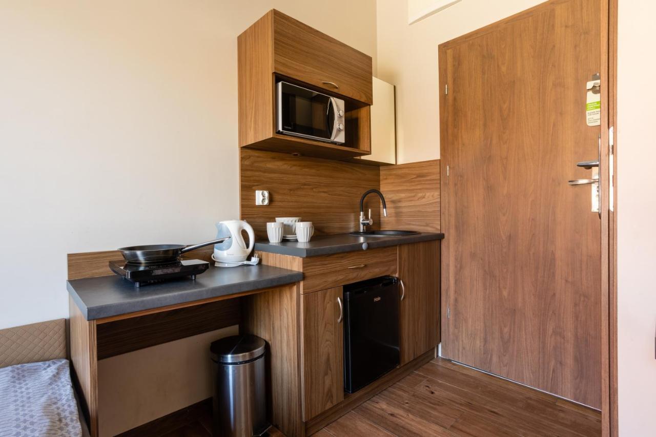 Noclegijarocin Bed & Breakfast Buitenkant foto